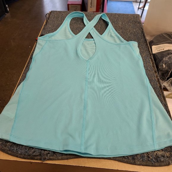 Under Armour HG Coolswitch Tank - Sky Blue - Picture 2 of 2